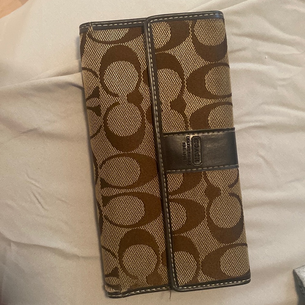 Coach trifold wallet